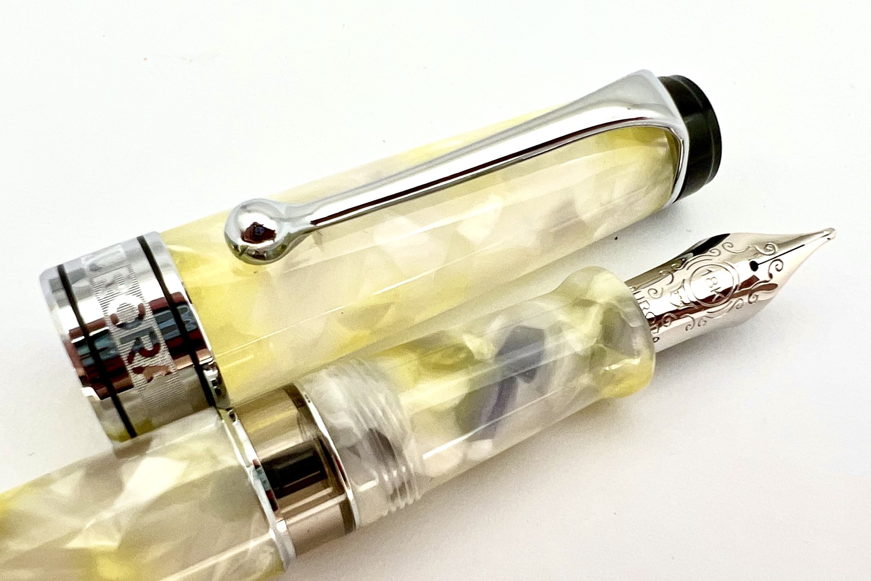 AuroraLEOptimaCaleidoscopioLuceBiancaFP_J